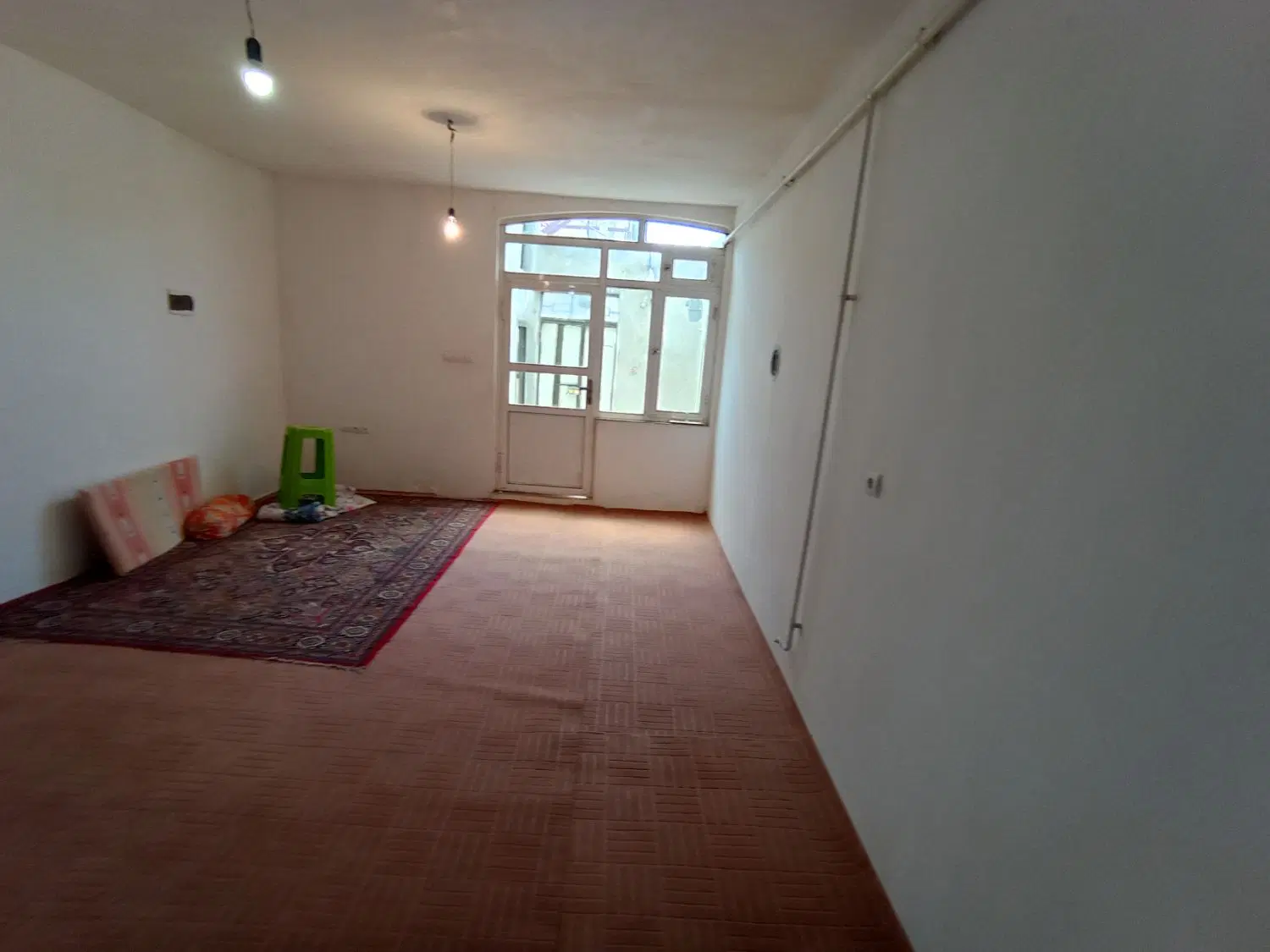 حیاط حجتی بلوار معلم
