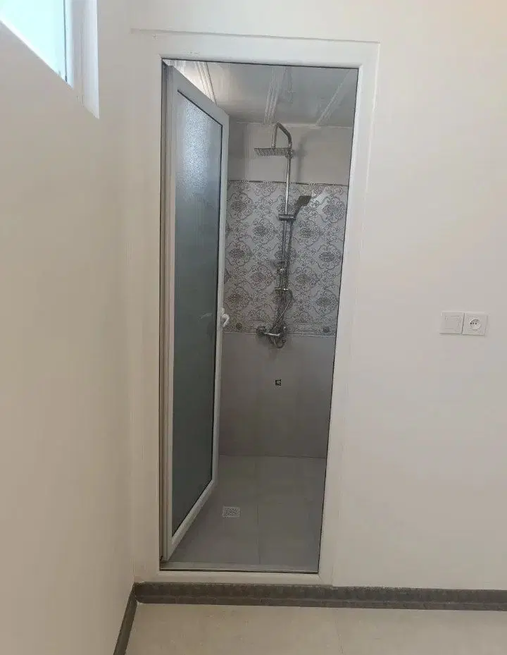 واحدفروشی ۱۱۰متری