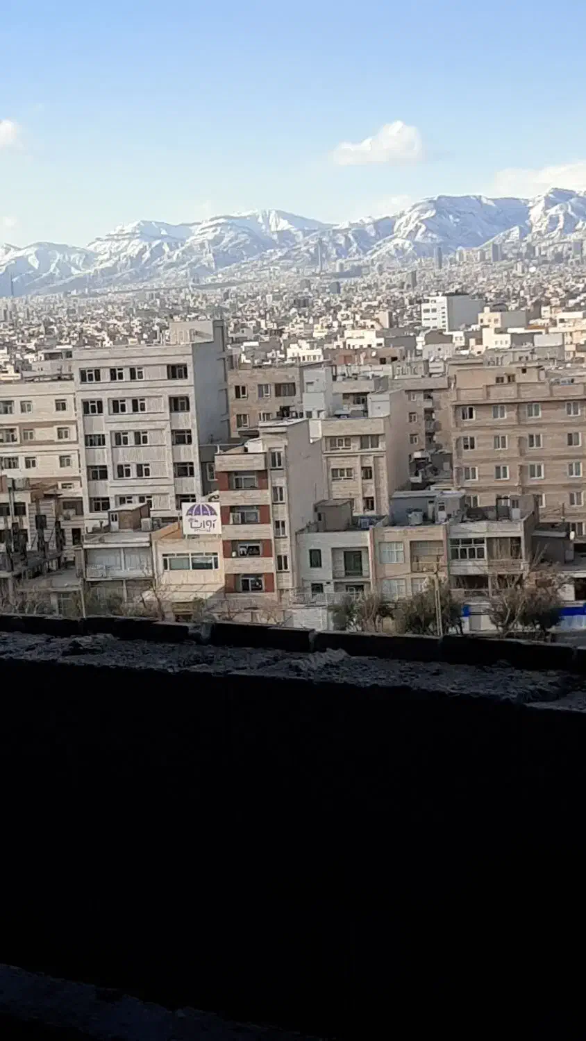 واحد ۴۰ متری فوری زیر قیمت