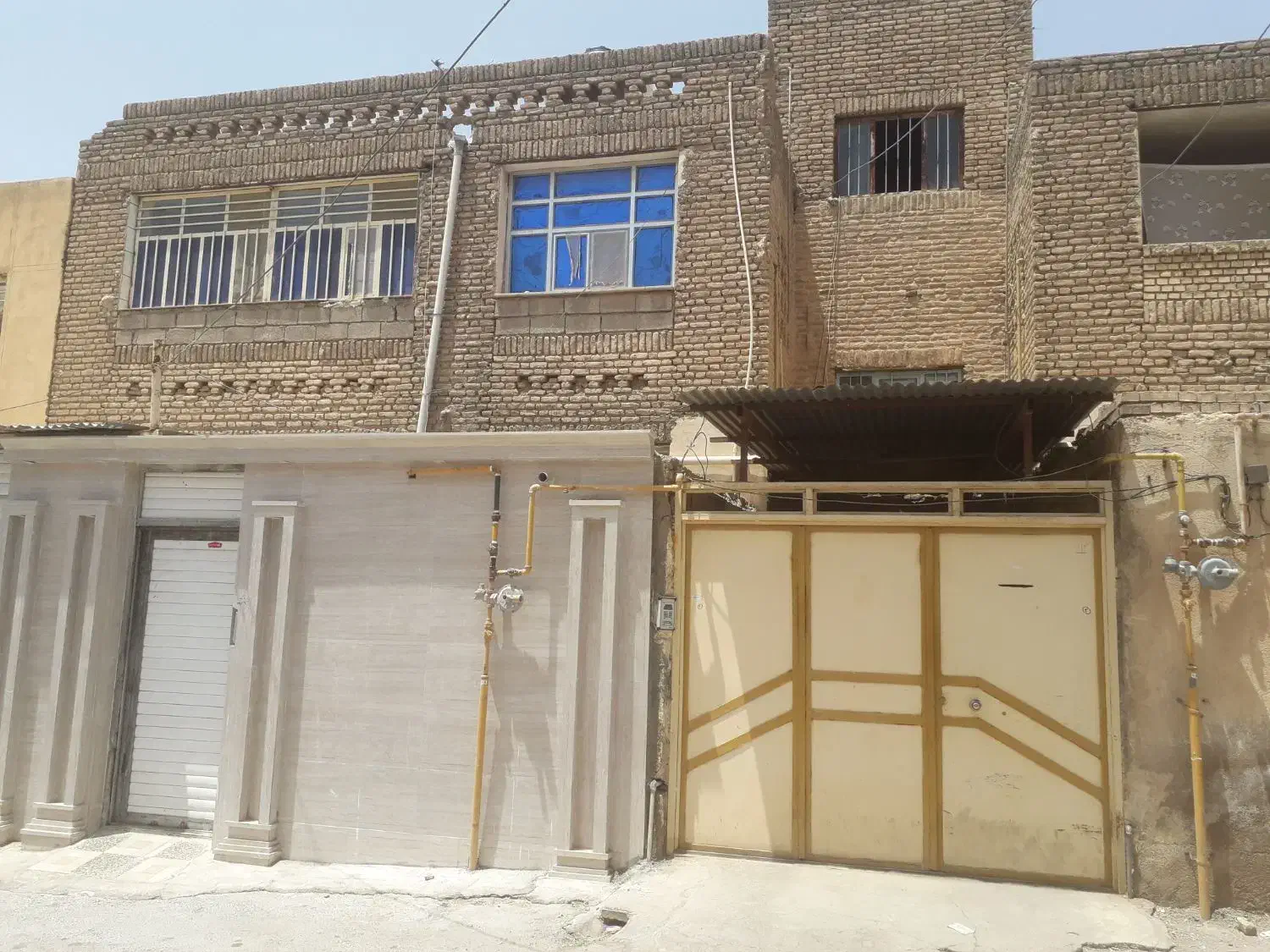 رهن و اجاره خانه سکتور۸ طبقه بالا