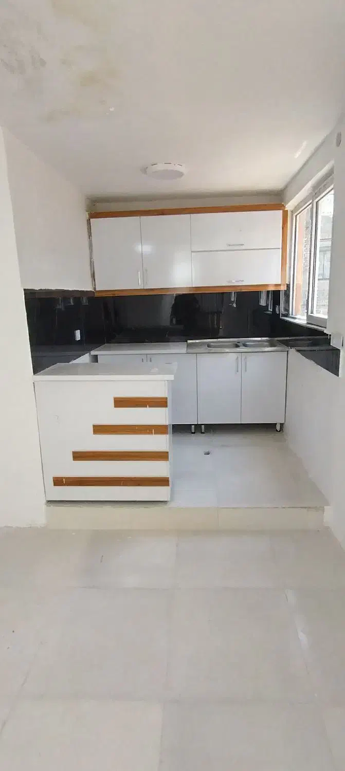 آپارتمان همکف  کافی