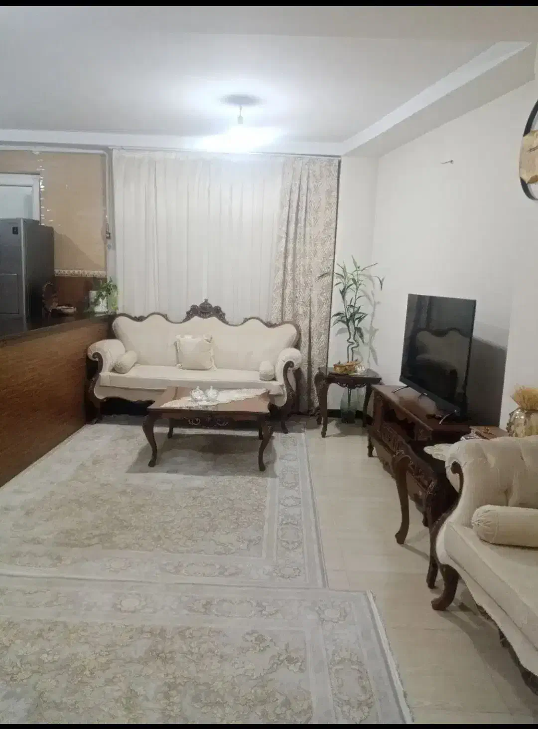 واحد ۷۶ متری تمیز سند دار طبقه اول فرهنگیان صفادشت