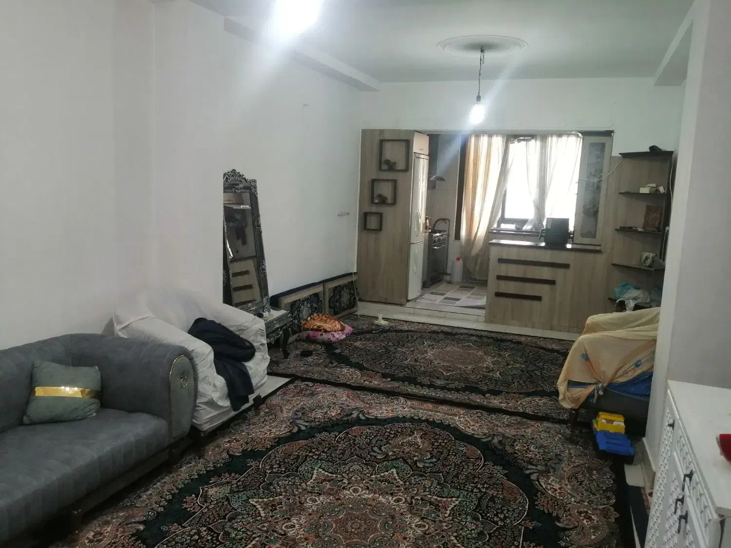 اجاره خانه 59 متری یک خوابه طبقه دوم