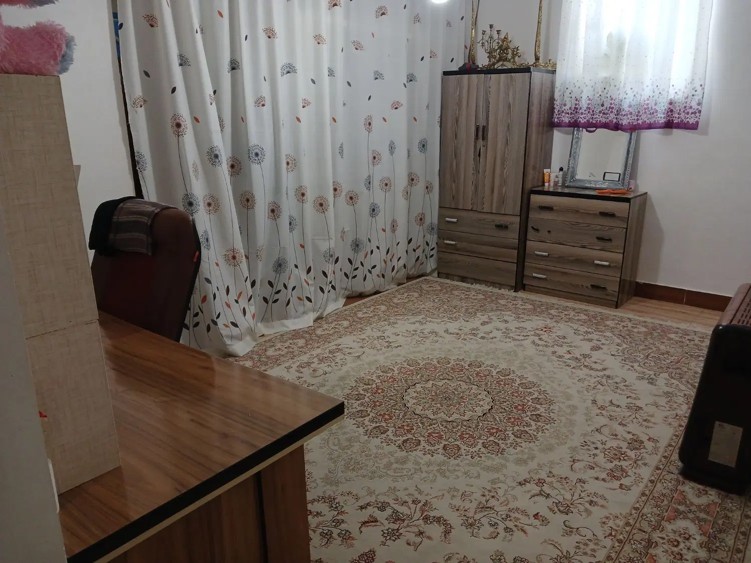خانه ویلایی ۱۰۰ متری کرناچی حیاط ماشین رو