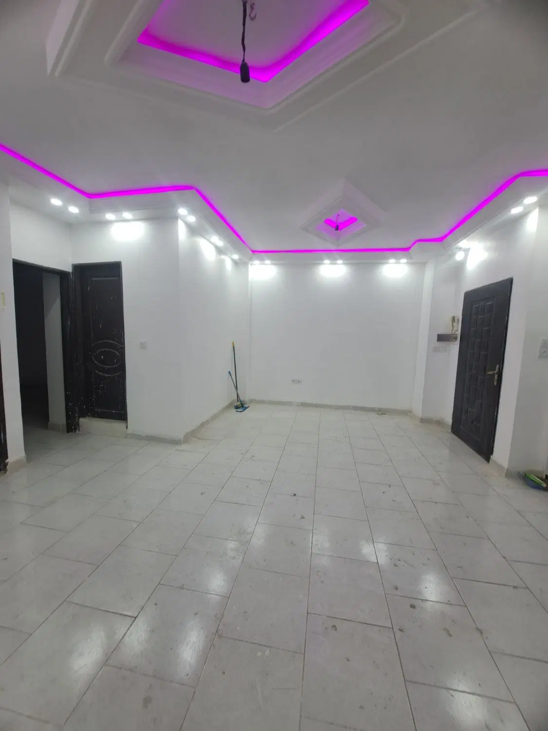 فروش آپارتمان ۸۰متری طبقه سوم