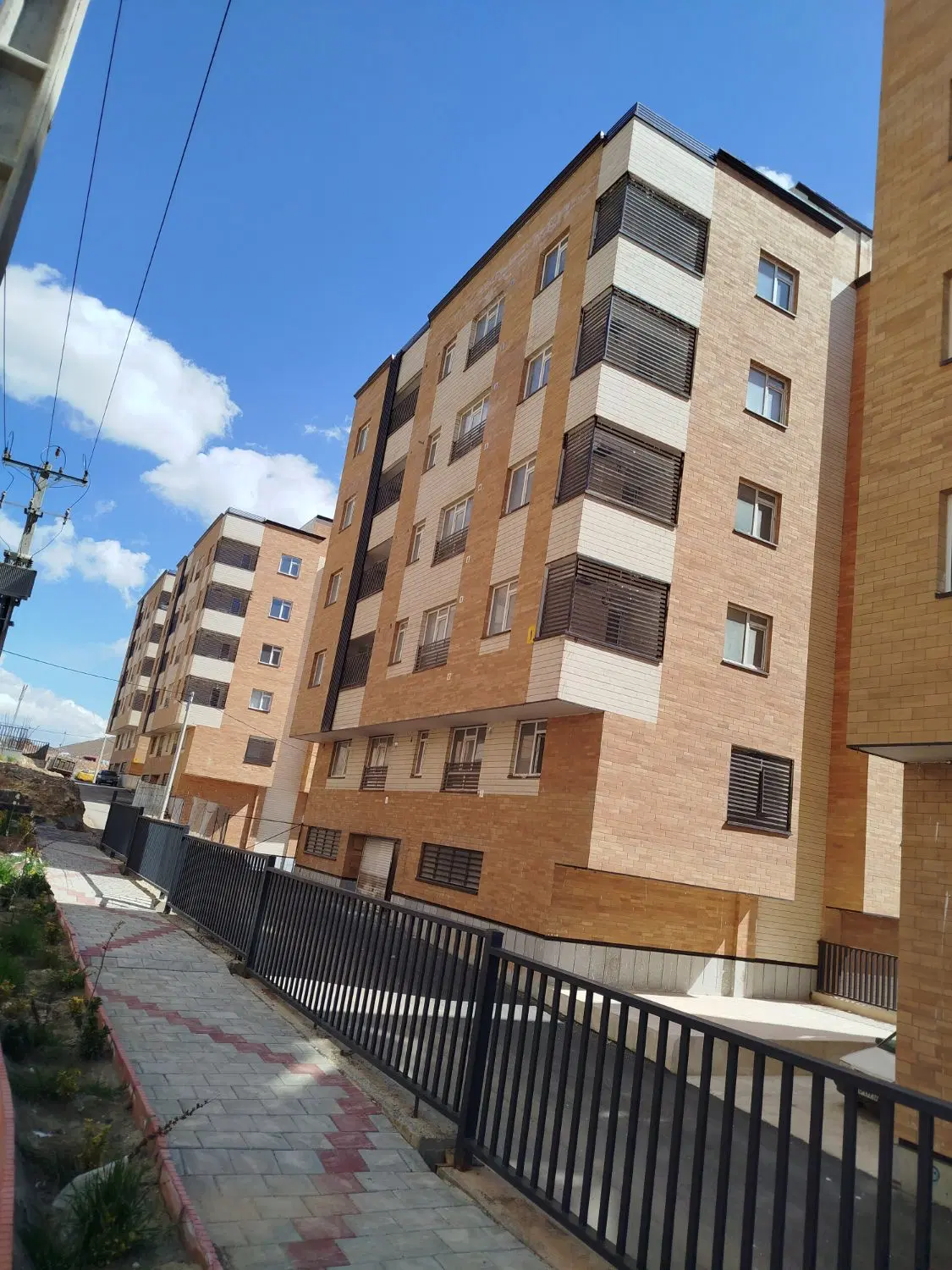 ملک فروشی شهرک بهشتی