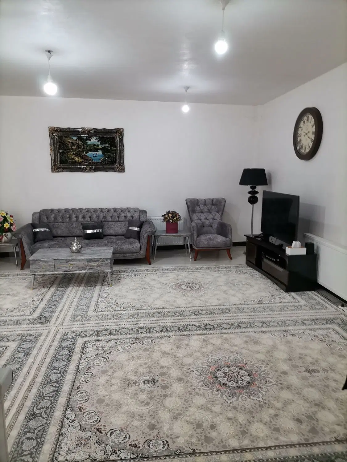 خیابان گلشن ویلایی طبقه اول