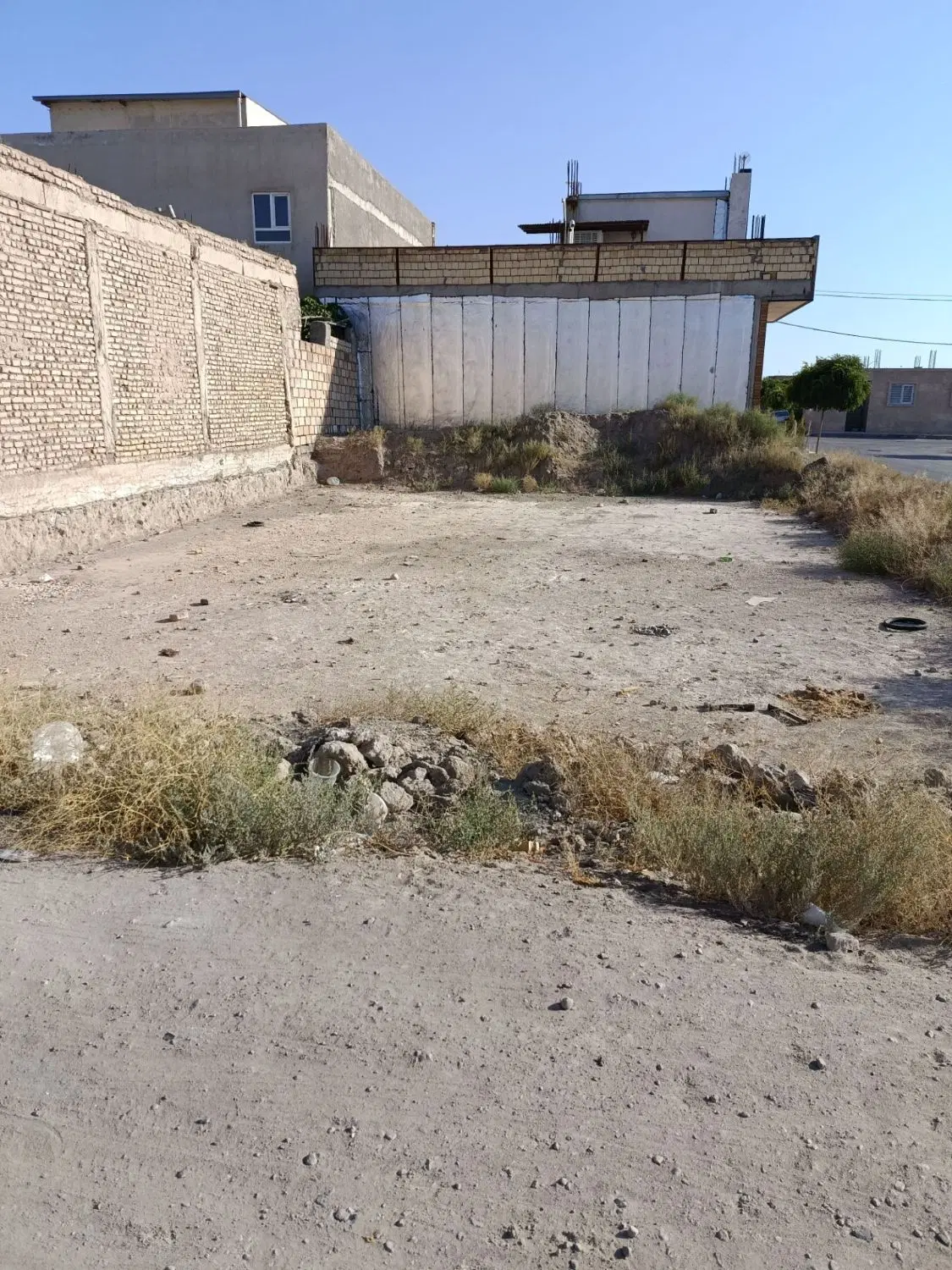 زمین مسکونی