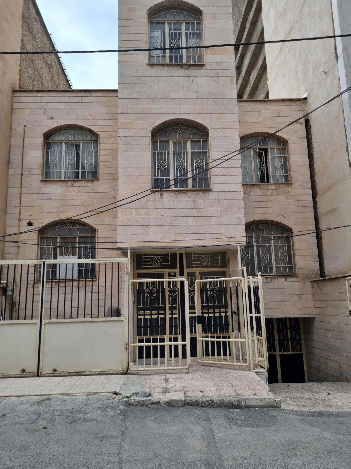 ویلایی  جهت  سکونت و  سرمایه گذاری