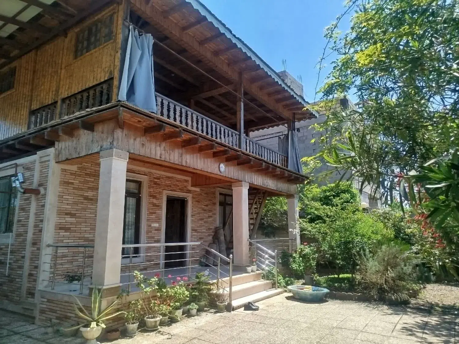 خانه ویلایی اطراف گوراب زرمیخ