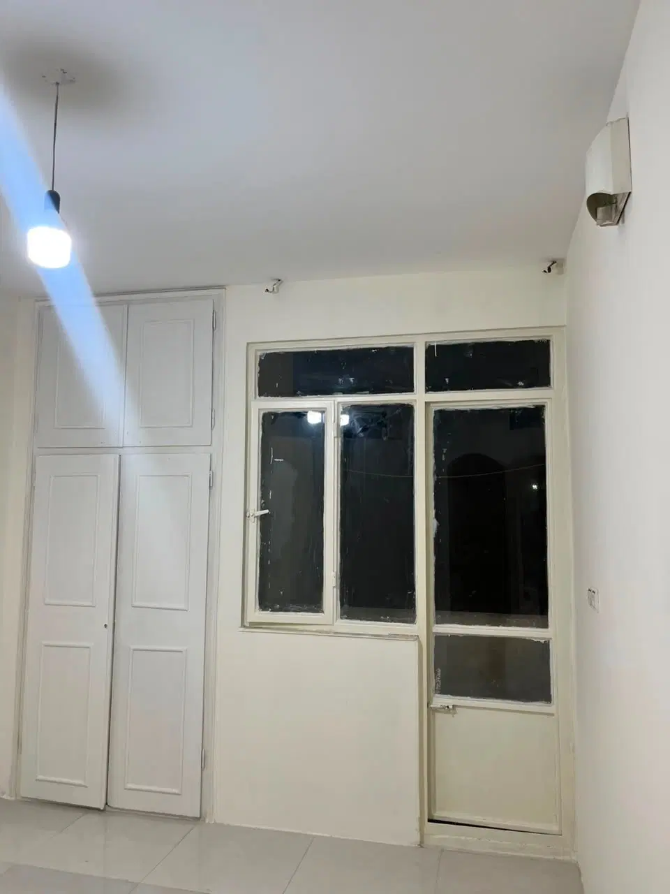 خونه ۹۳ متری سنددار زیر فی معاوضه با ملک پایین تر