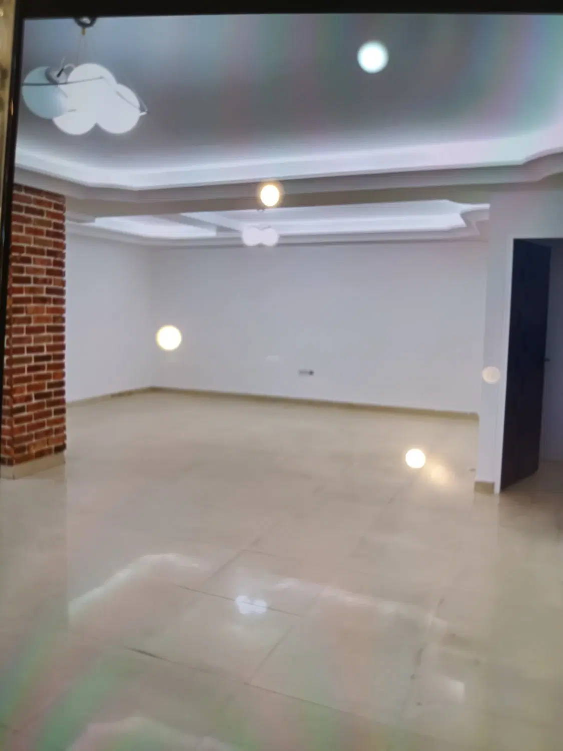۱۰۰ متری سند دار اداری
