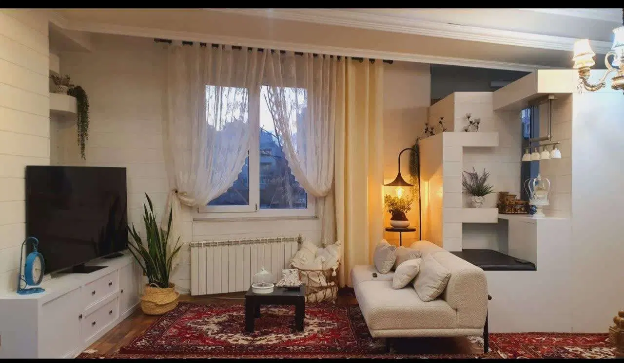 واحد زعفرانیه ۱۰۷ متر جنوبی ۲ نبش