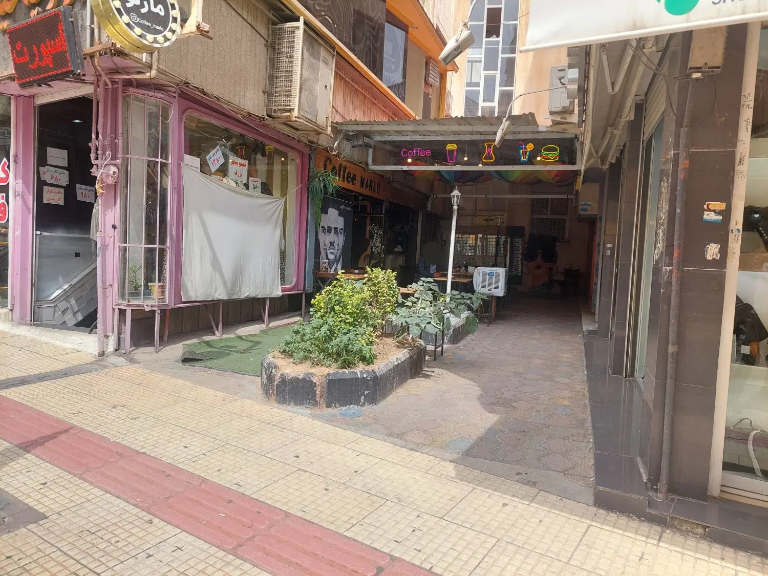 فروش مغازه خیام سنگفرش