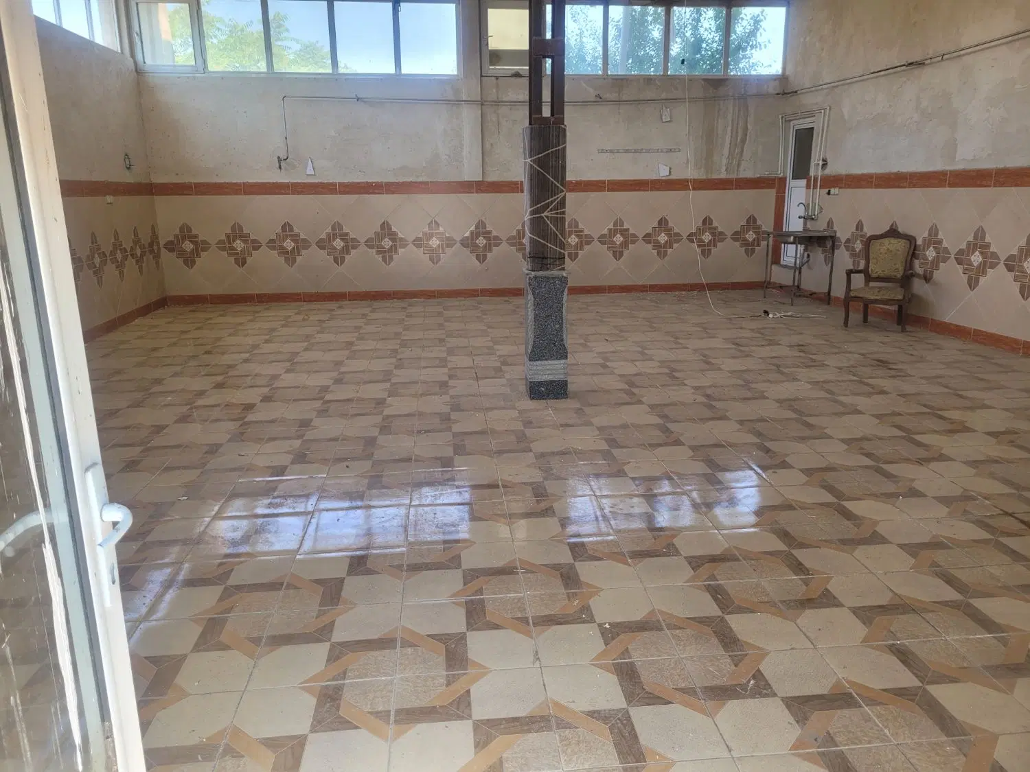 اجاره مغازه ۱۰۰متری