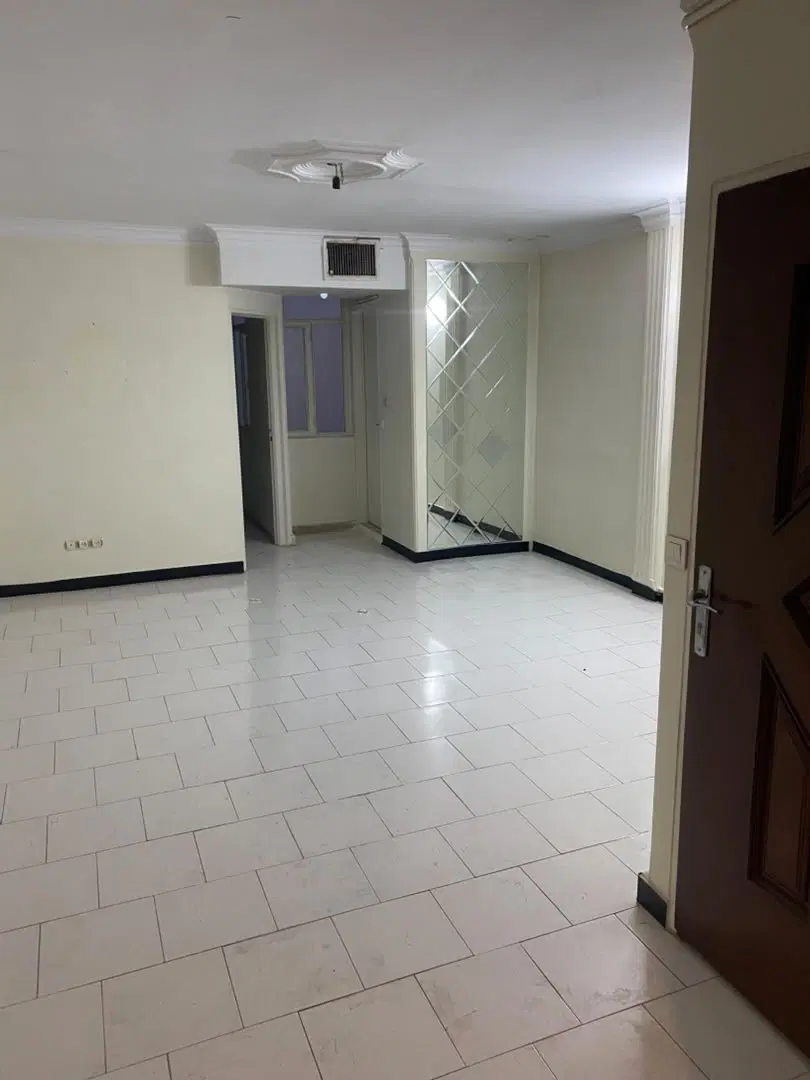 ۵۱مترباپارکینگ میدان۸۸