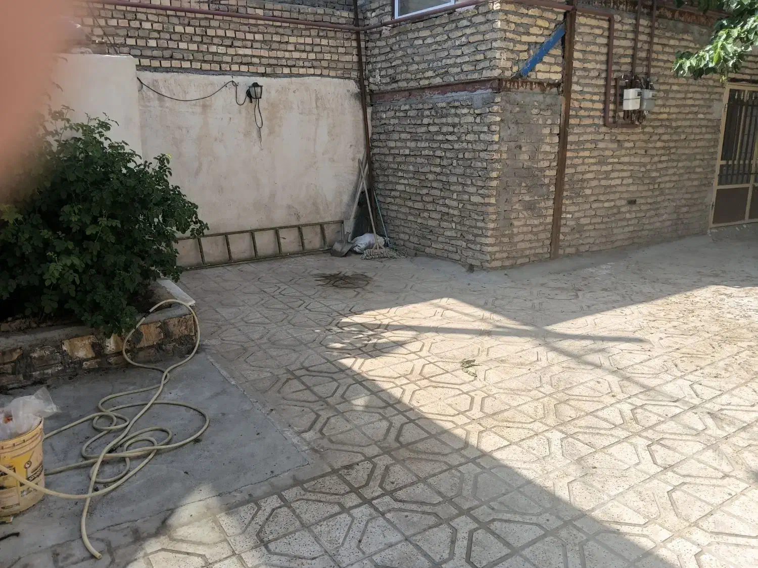 رهن واجاره منزل شهرک شهیدرجایی حر۱۵