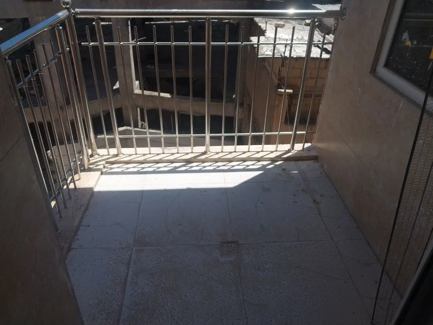 اجاره آپارتمان.خیابان مولوی.جنب بازار