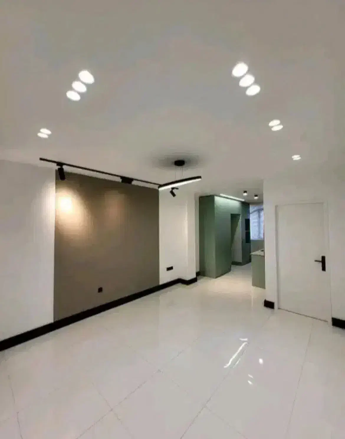 ۴۷ متر _ آسانسور _ باکس پونک