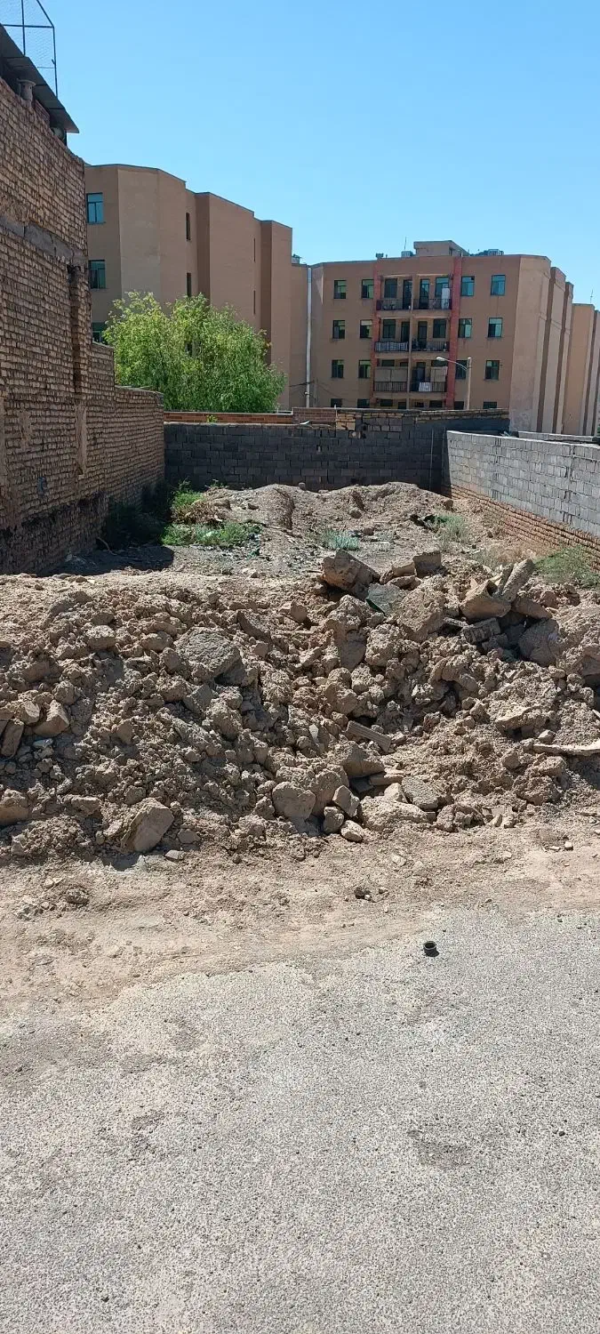 قطعه زمین ۲۰۰ متر جنوبی