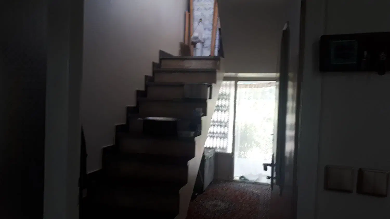 خانه ۳۰۰متری برخیابان بانوسکینه