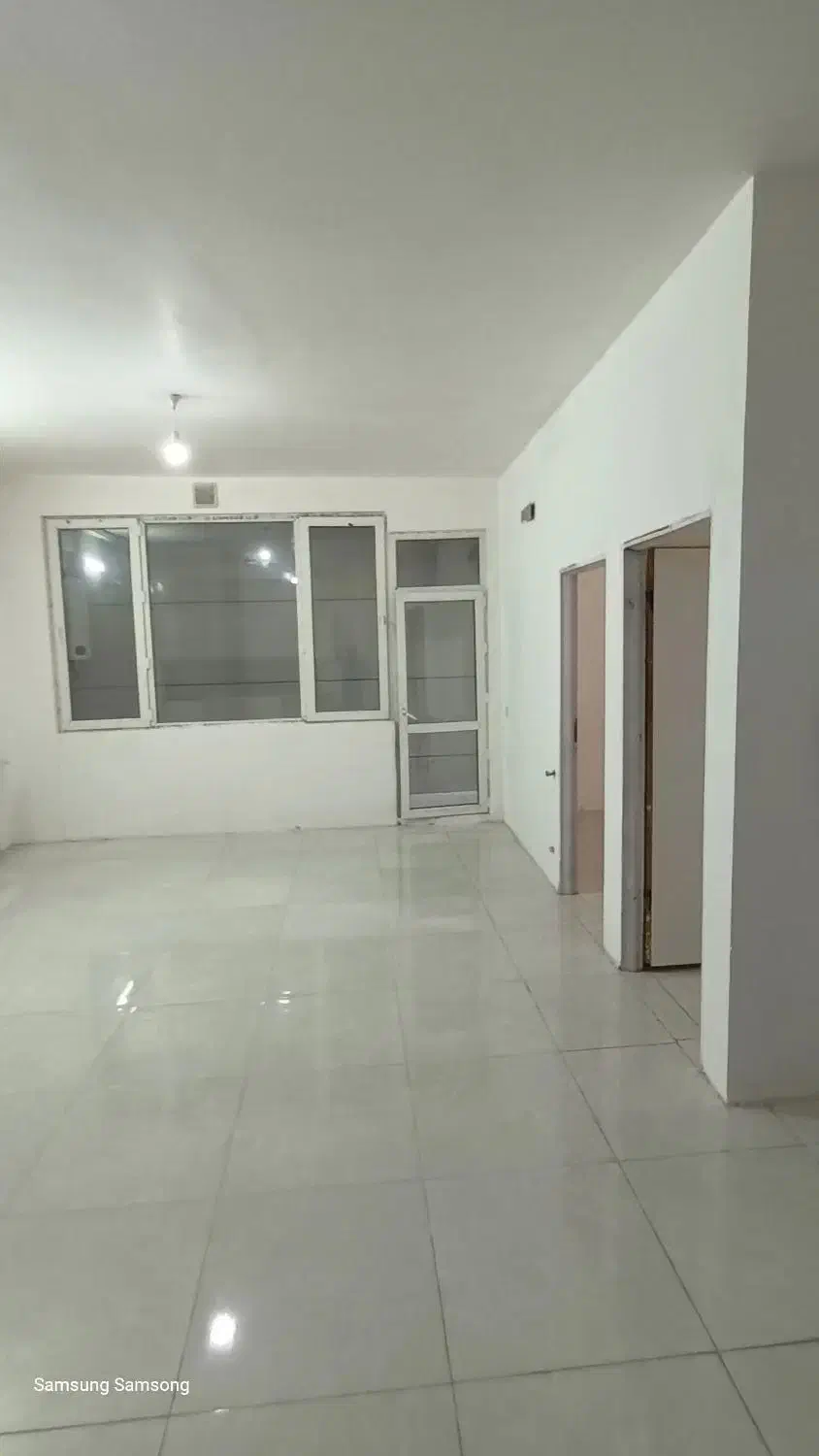 خانه ۷۵ متری رمپ همکف نسترن شقایق
