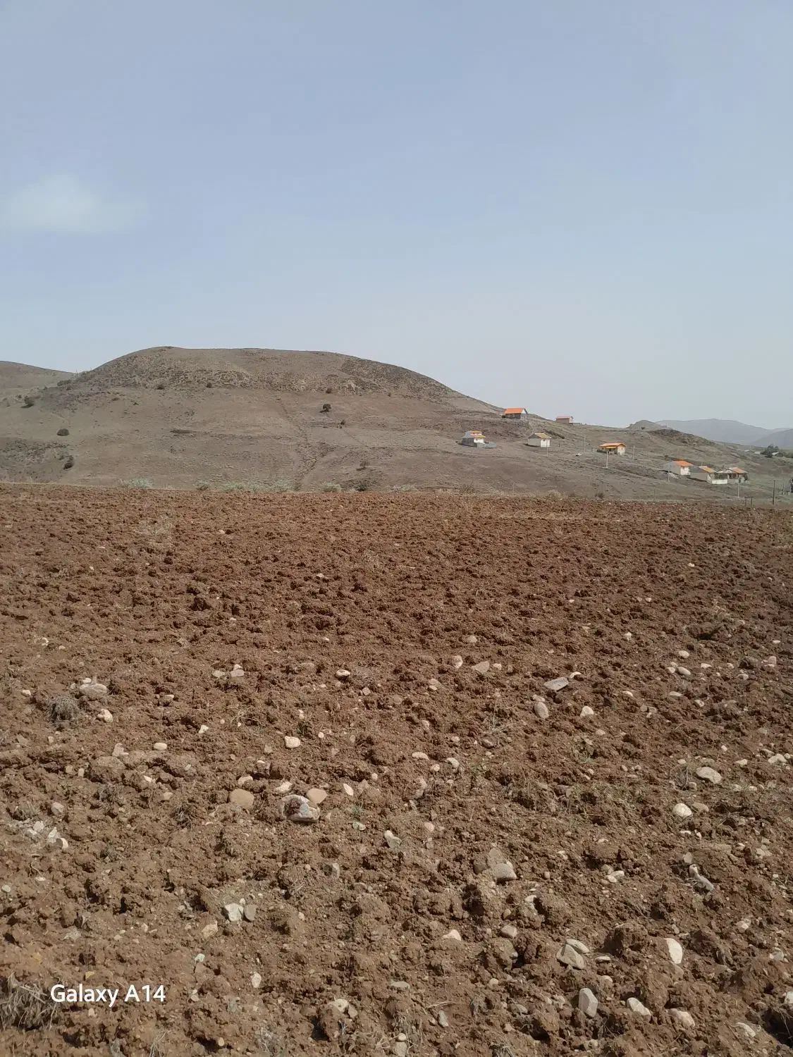 ۲۳۵۰۰ متر زمین کشاورزی