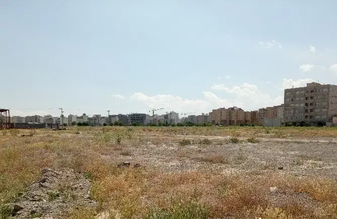 300 متری تجاری