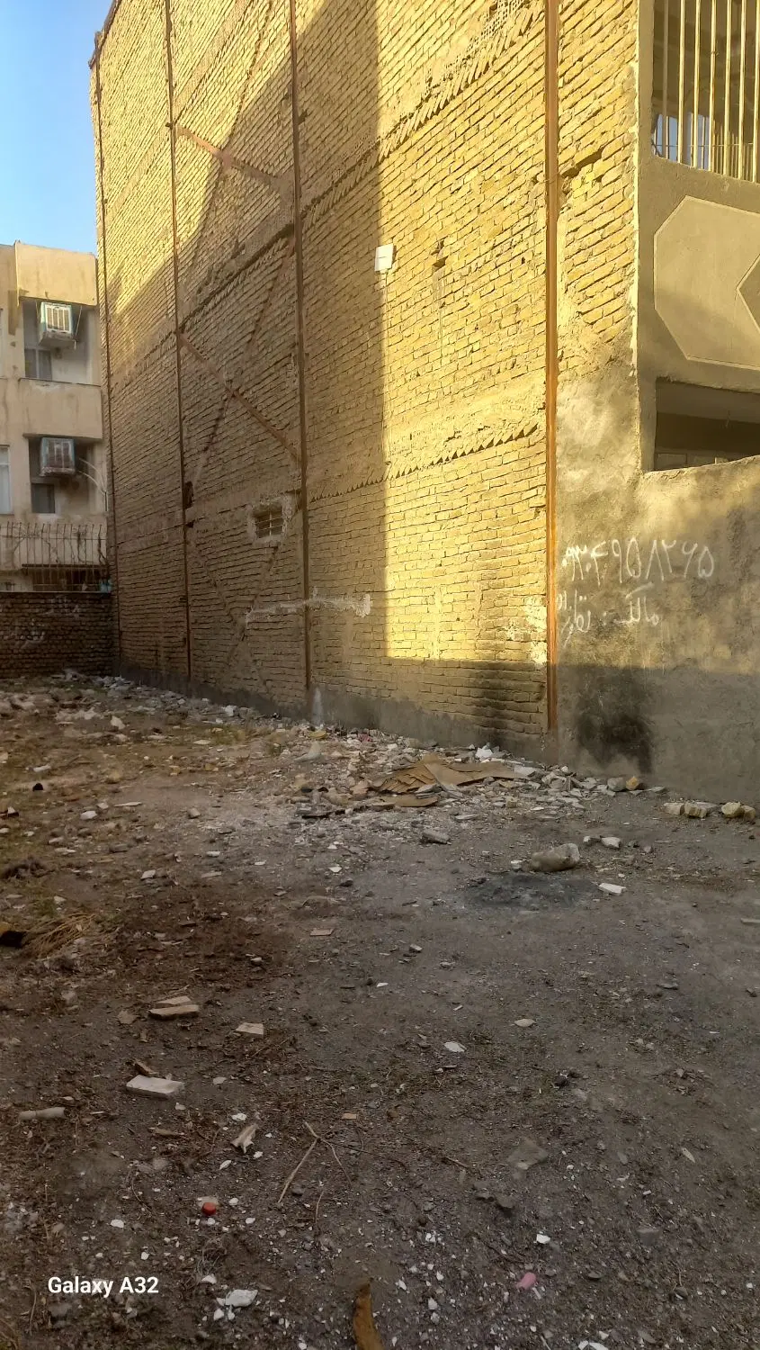 ۱۰۰ متر ۱۰ متری  کشاورز ۷