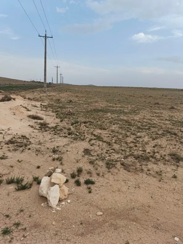زمین بر جاده دین آباد هفت چشمه