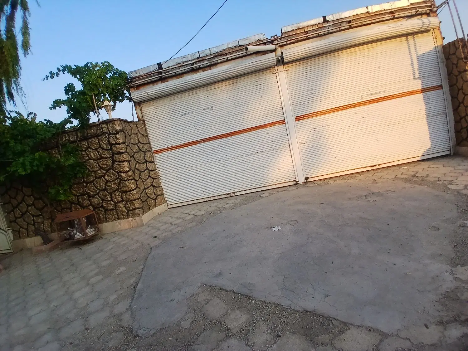 اجاره مغازه دو دهنه ۲۰متری