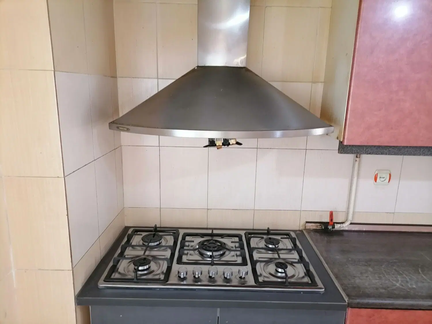 ۱۰۰متری خیابان ششم بهمن