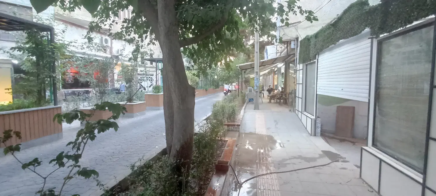 ملک مستقل مناسب رستوران و کافه