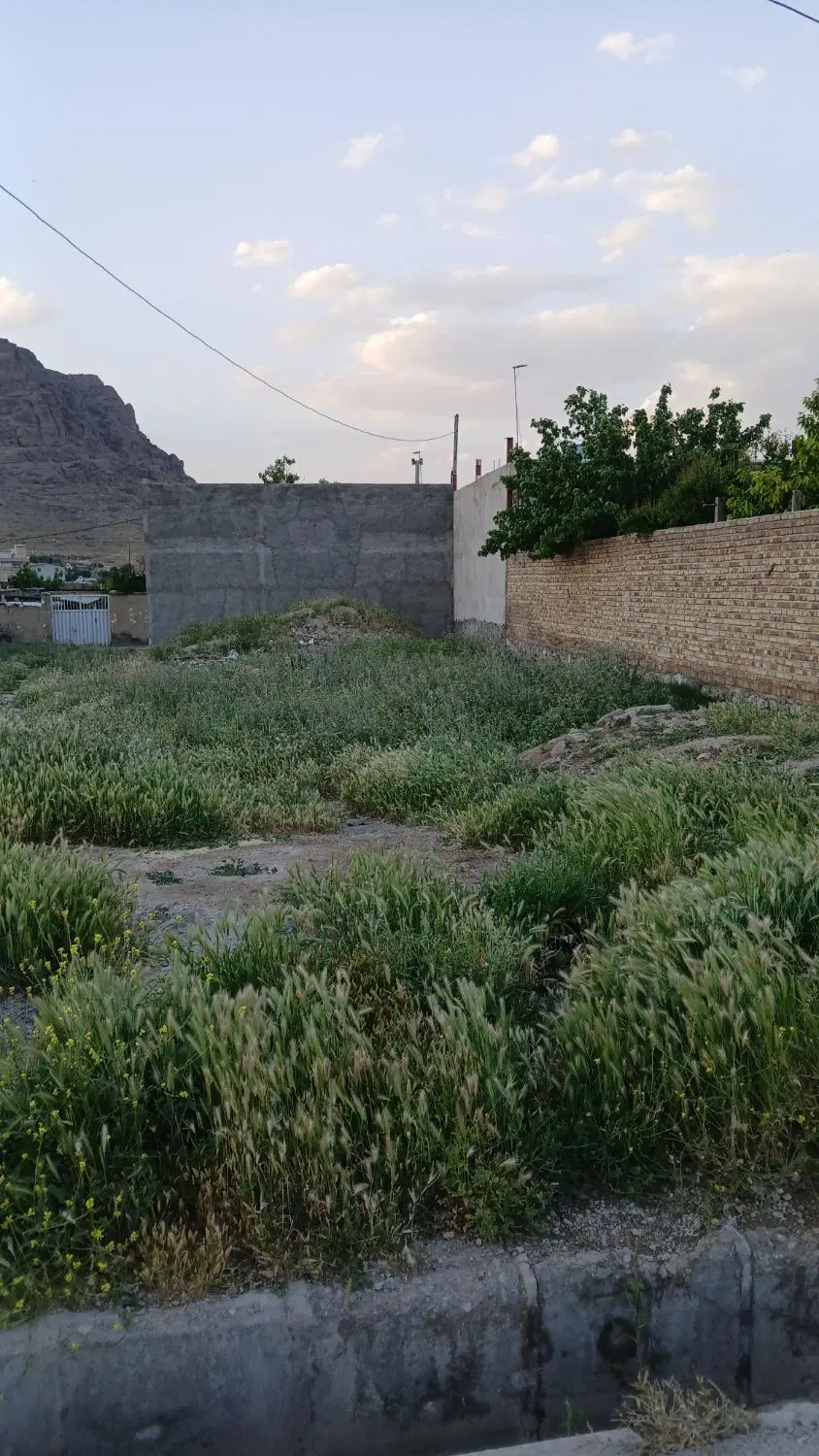 زمین مسکونی
