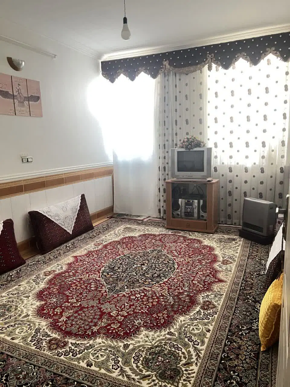 ویلایی_دو طبقه_تجاری_خیابان جمهوری ۲۰ متری گلها