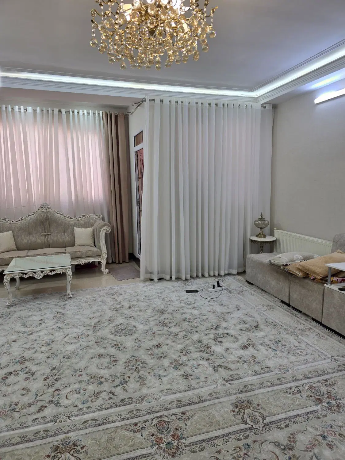 آپارتمان دو خوابه قدوسی تک واحدی