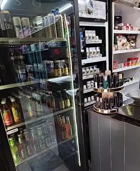 سوپر مارکت فروش واگذاری