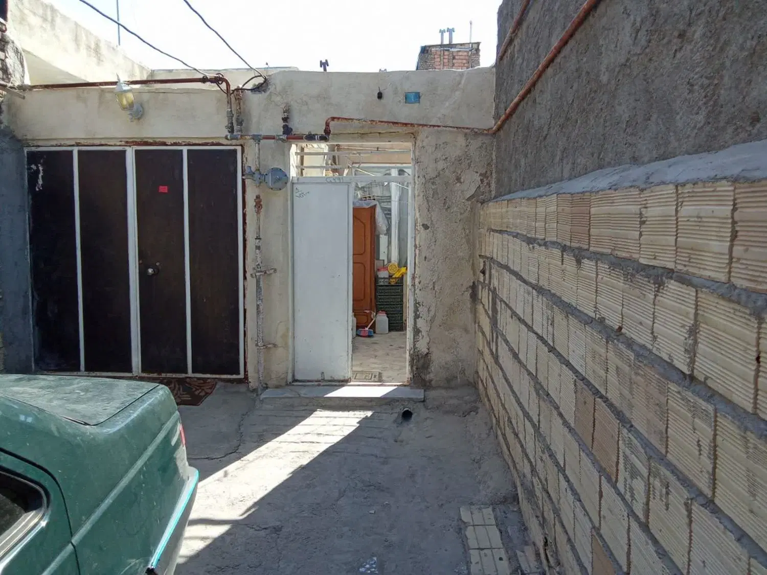 حیاط در آخماقیه