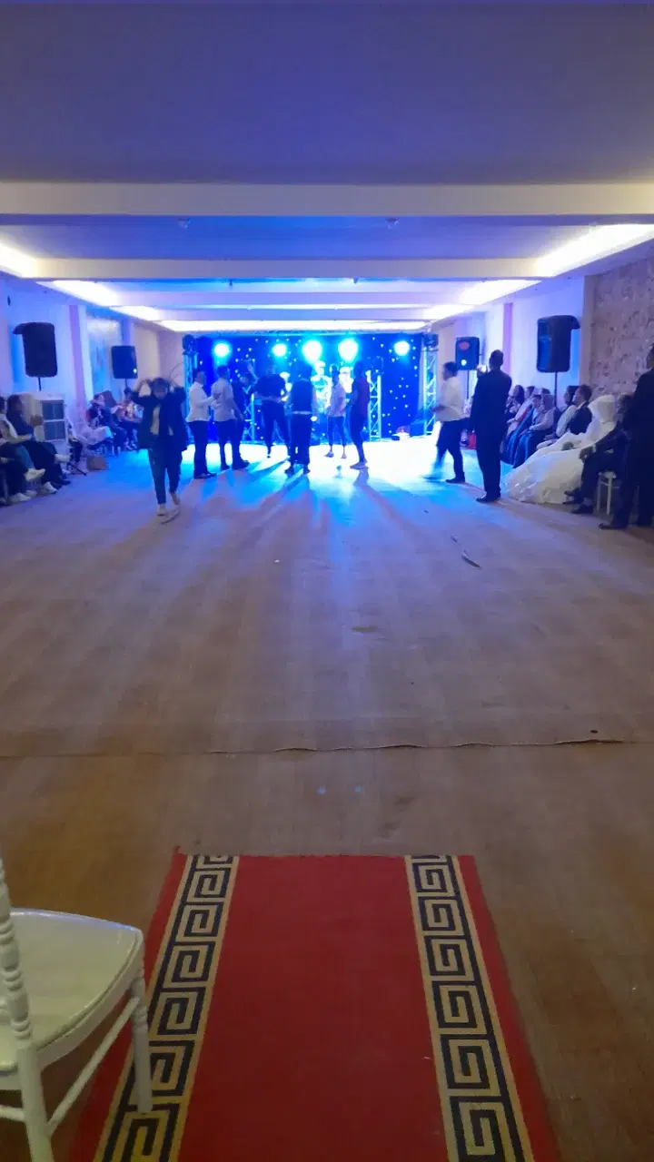 اجاره سالن وباغ
