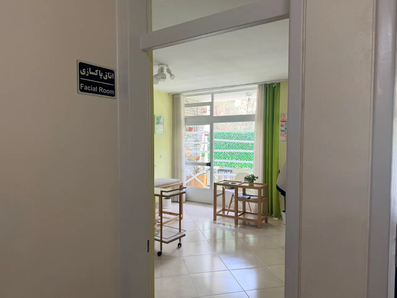اجاره اتاق در کلینیک زیبایی پوست و مو