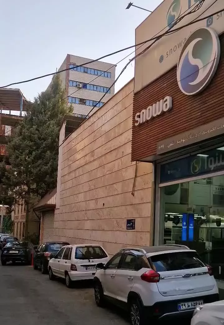 ۳۴۵ متر تجاری میدان توحید