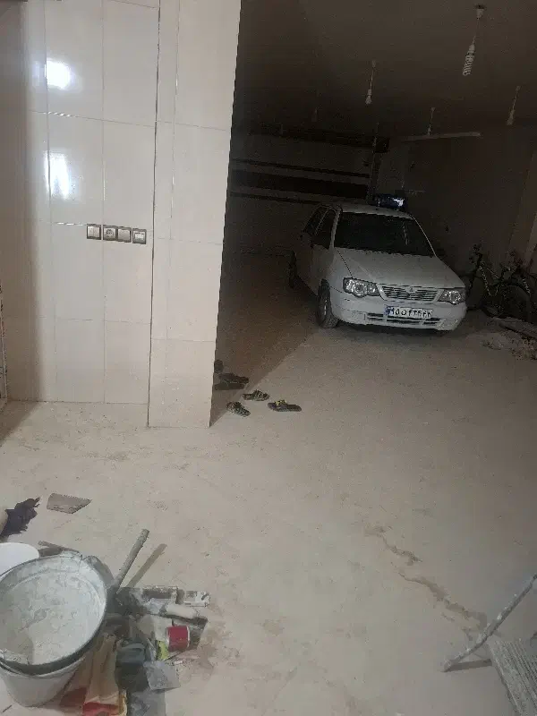 یک مغازه ۱۲۰ متری تمیز و سرامیک با امکانات وخودم