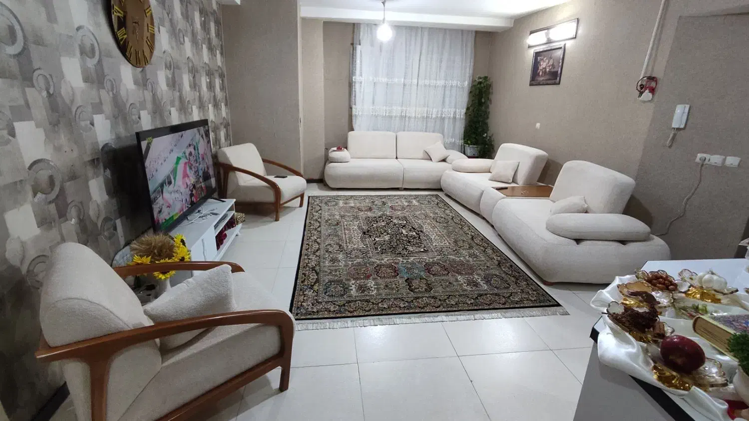 فروش دو خواب 130متری