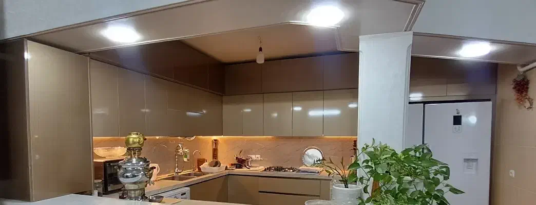 ۹۰ متری تخلیه لوکیشن عالی