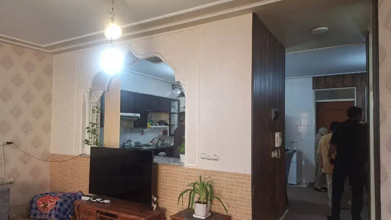 ویلایی سه خواب طبقه دوم خیابان سفیر