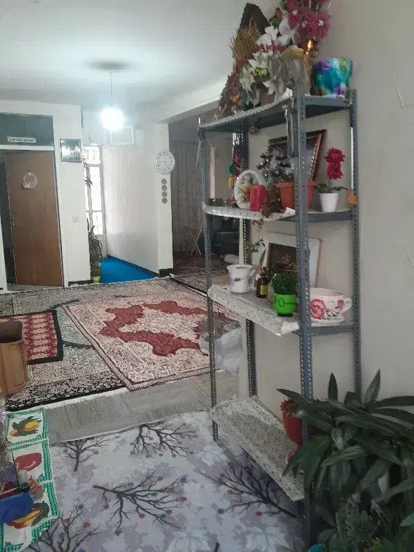 منزل قدیمی مناسب برای ساخت و ساز