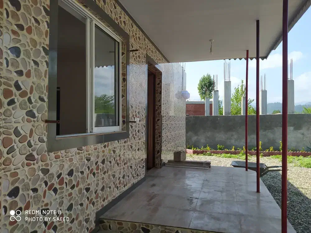 خانه محوطه ویلایی ساحلی در سالم با ۶۰۰مترزمین