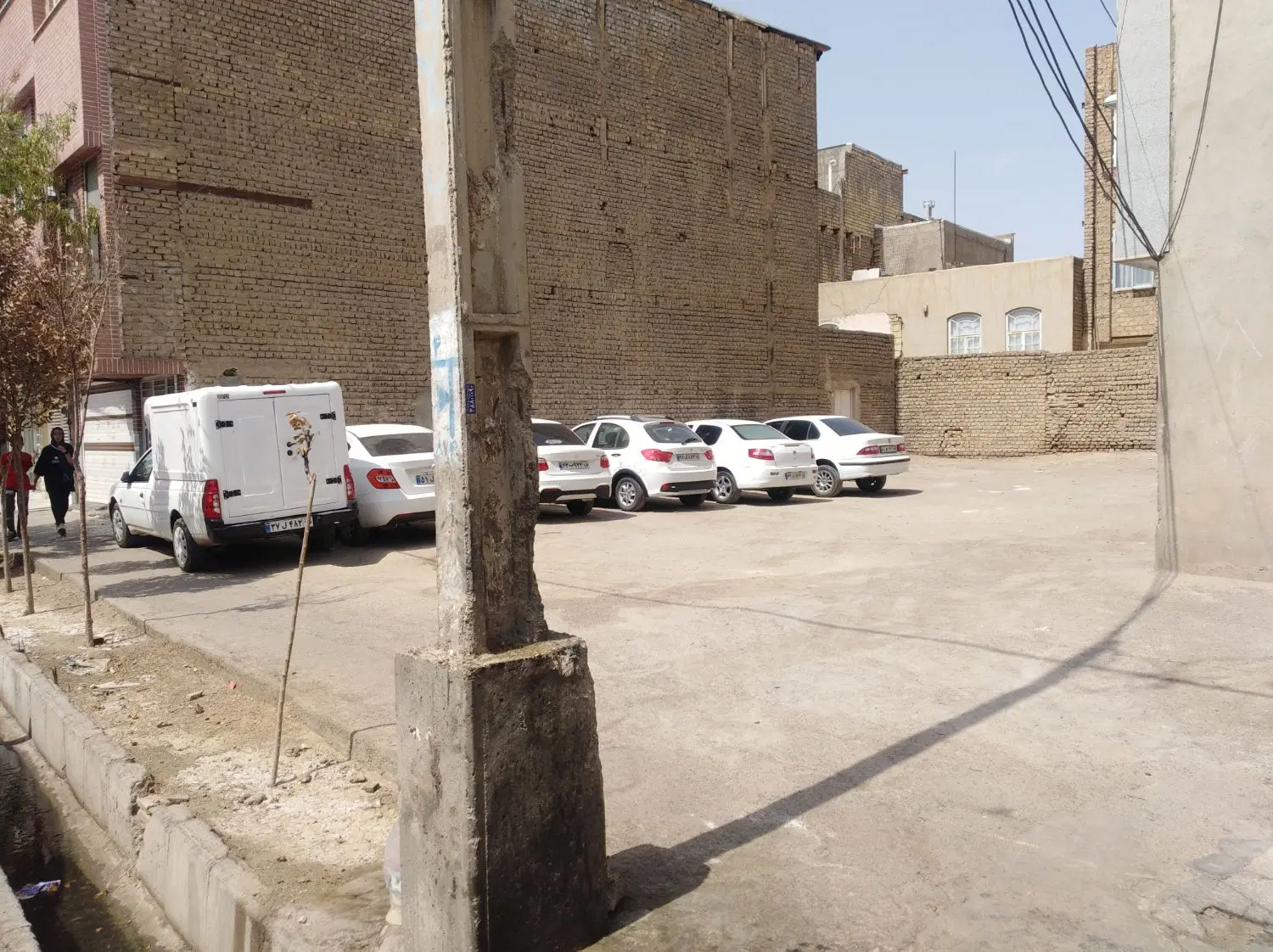 زمین مسکونی و تجاری فروشی