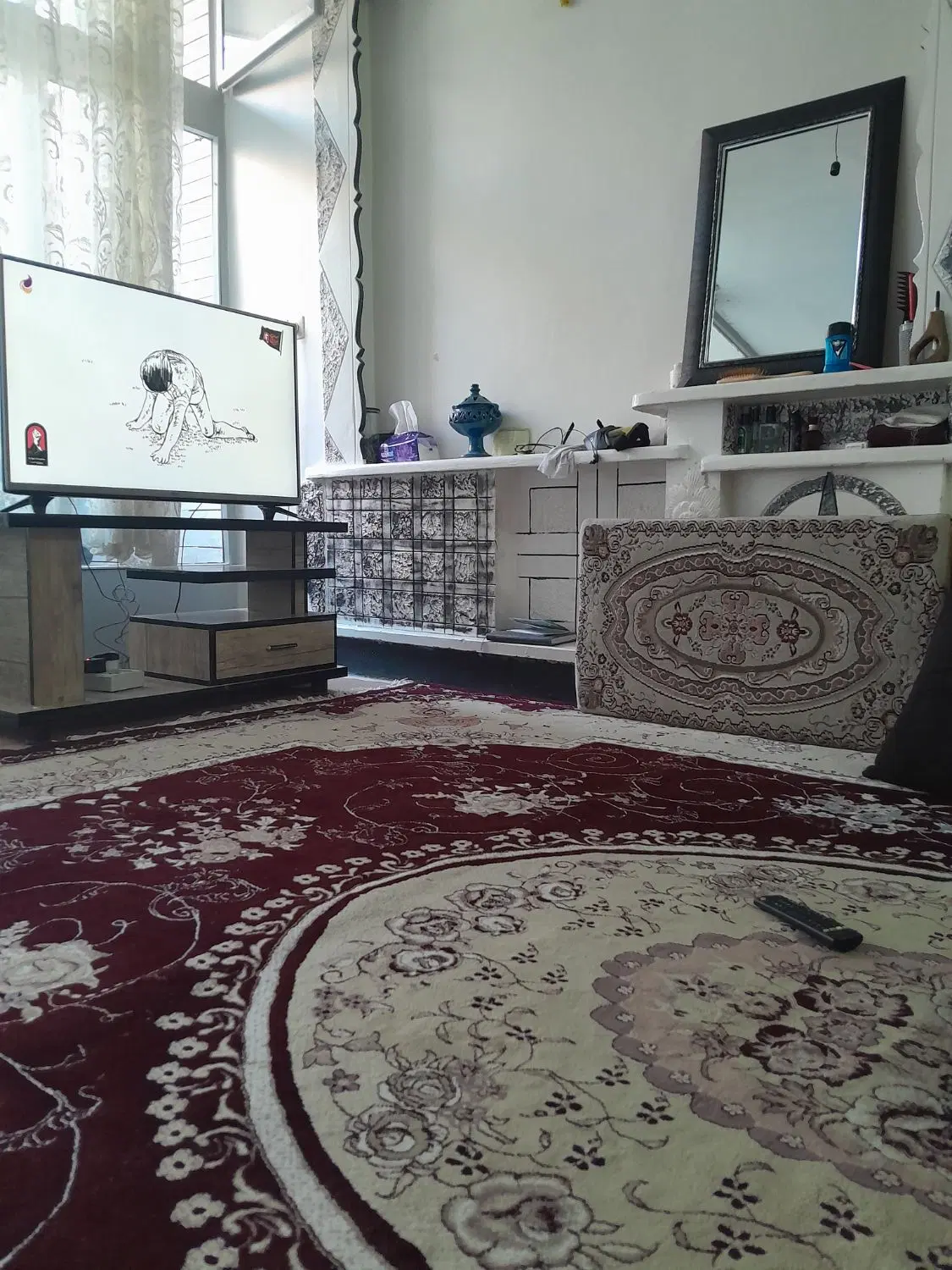 نیازمند همخانه(فوق بی حاشیه)