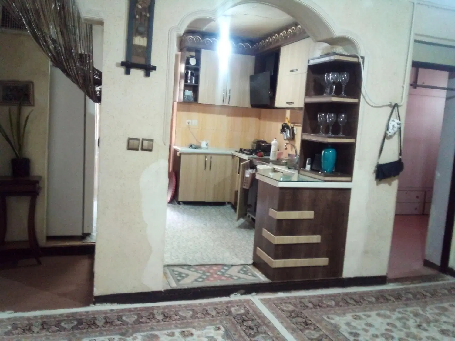 خانه حیاط دار خیابان صدف ۱۰متری اریا